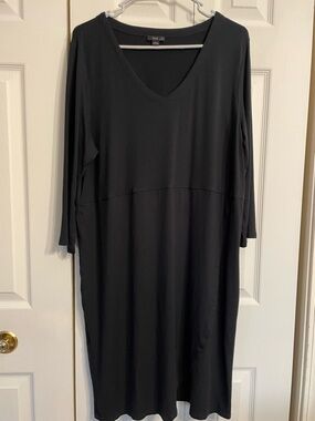 J. Jill Black Long Sleeve V‑Neck Midi Dress